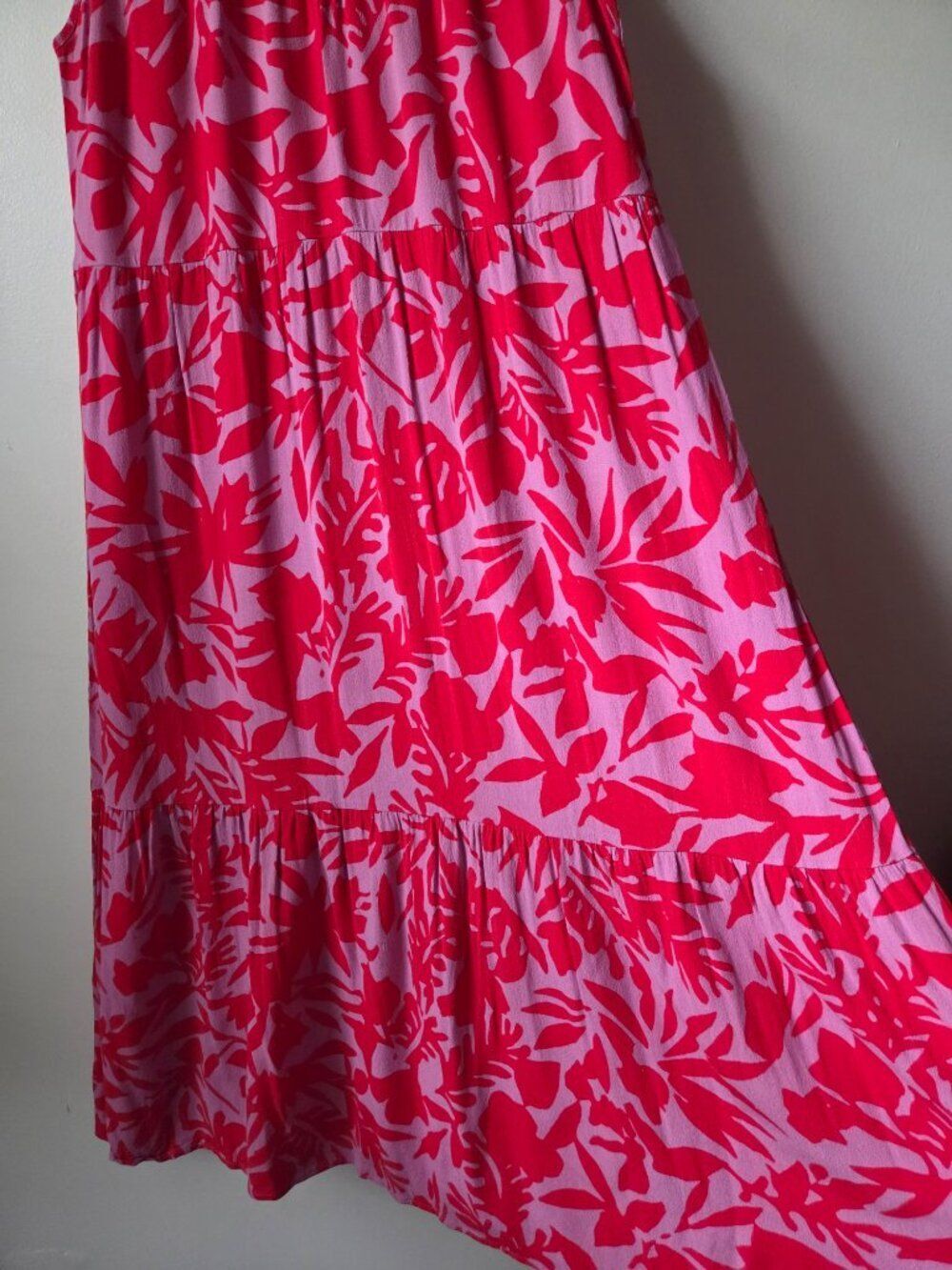 EUC LIKE NEW LOFT FLORAL TIERED TANK MIDI SUMMER DRESS SIZE XS/S - Picture 7 of 13